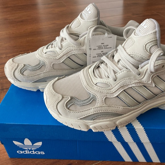 Adidas temper run sneakers NWT - Picture 2 of 5